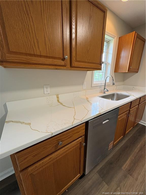 384 Oakwood Heights Drive Property Photo 7