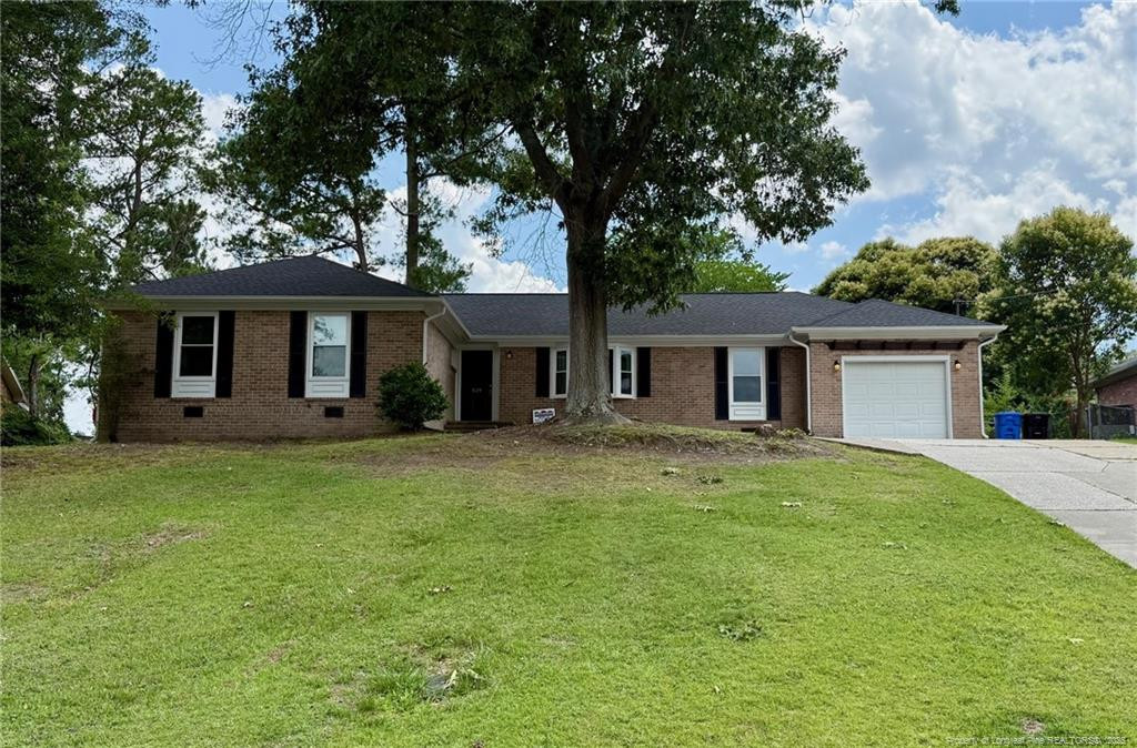 829 Dandridge Drive Property Photo 1