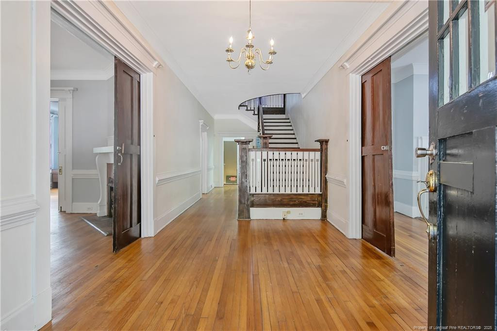 709 Hay Street Property Photo 4