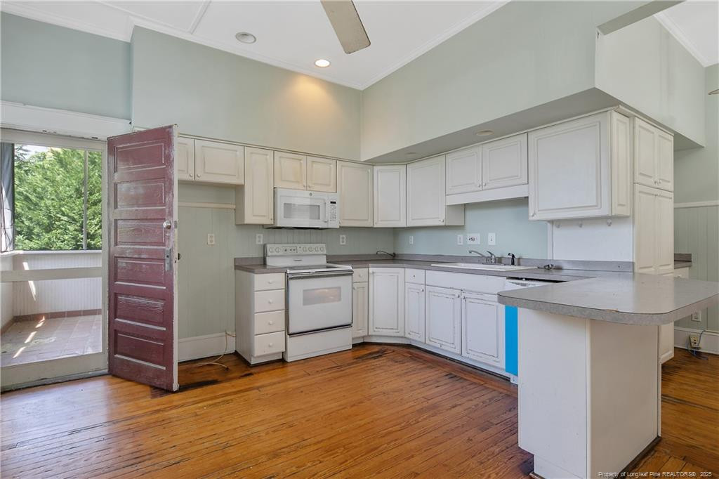 709 Hay Street Property Photo 12