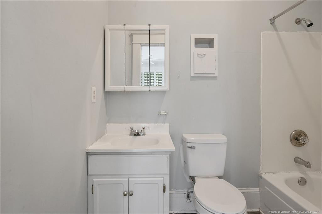 709 Hay Street Property Photo 24