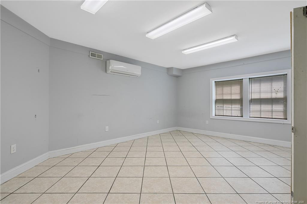 709 Hay Street Property Photo 39