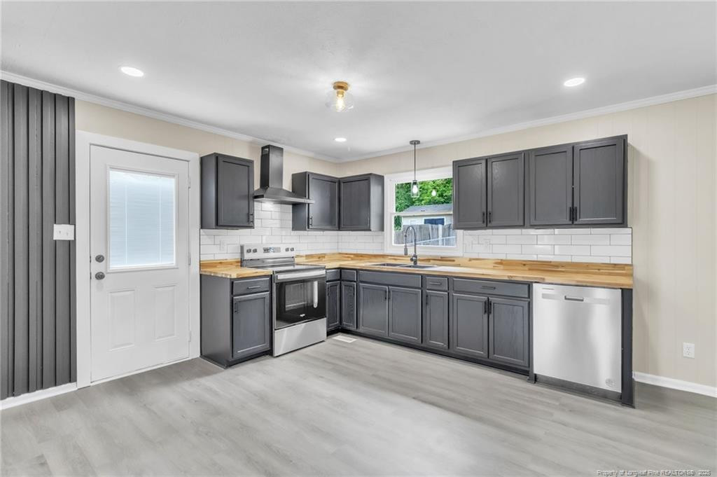 4725 Belford Road Property Photo 10