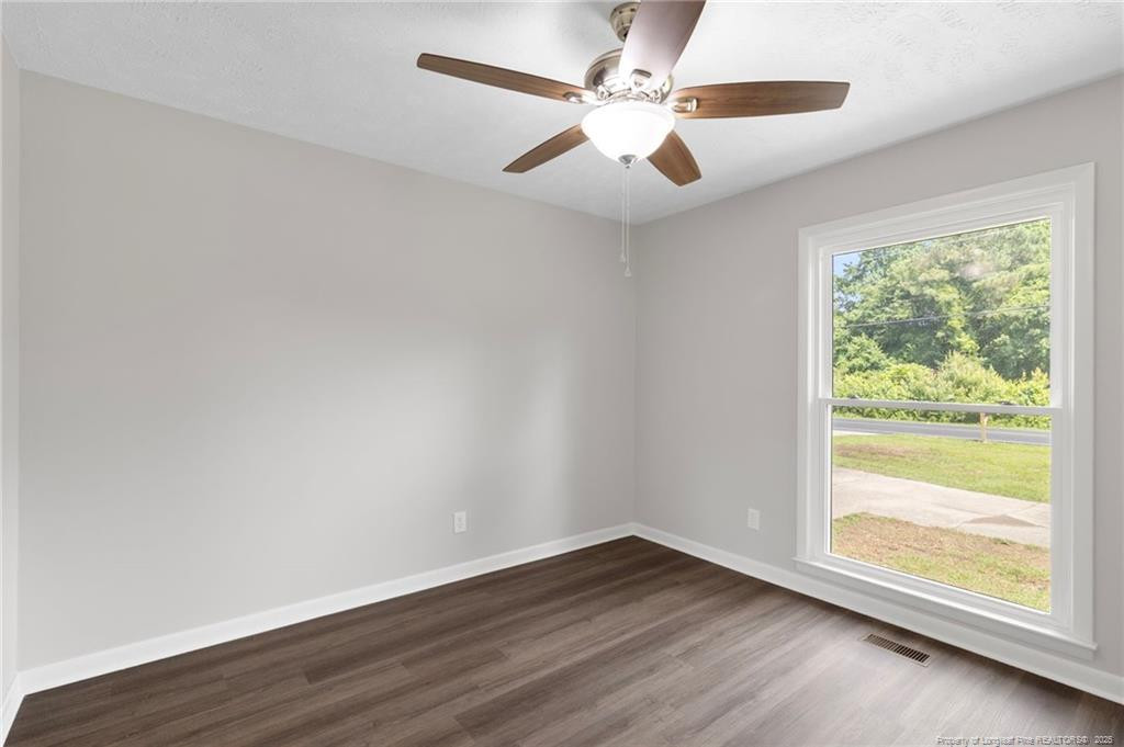 329 W Railroad Street Property Photo 9