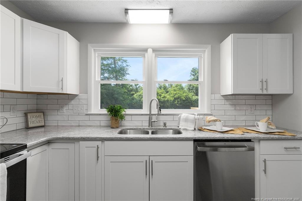 329 W Railroad Street Property Photo 12