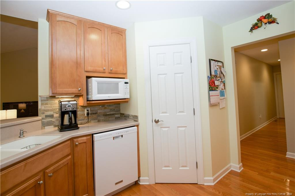 957 Blackeyed Susan Place Property Photo 16