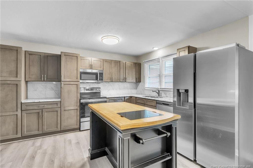 1408 Delmar Street Property Photo 12