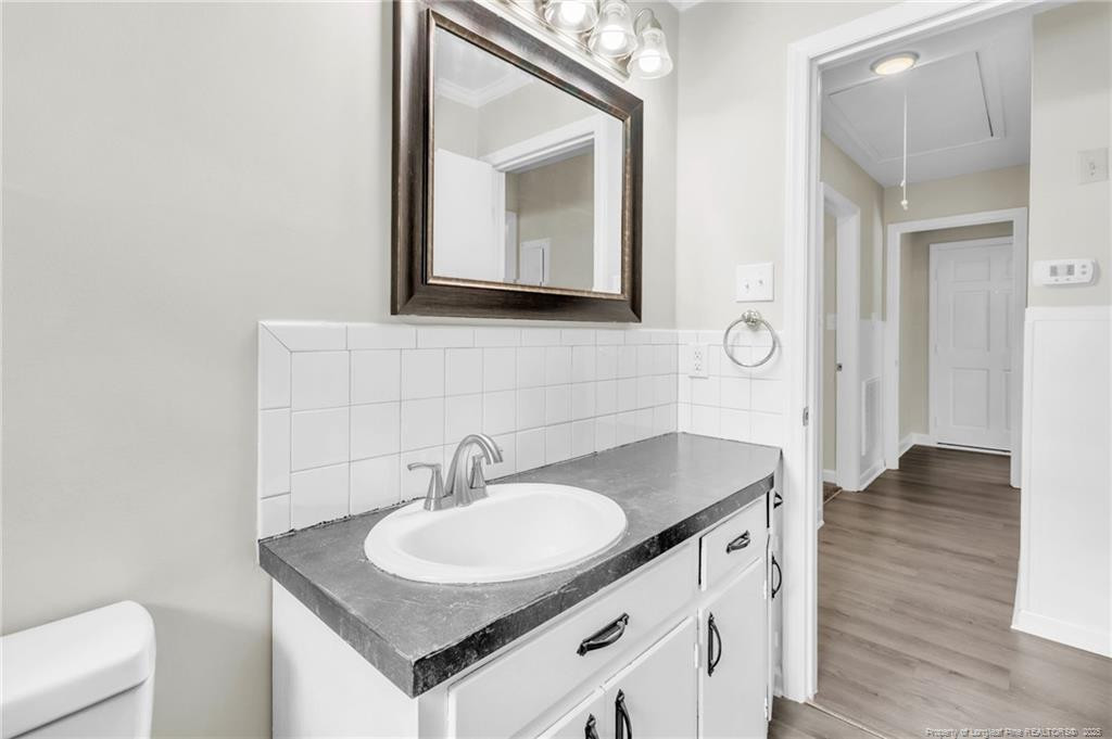 1408 Delmar Street Property Photo 27