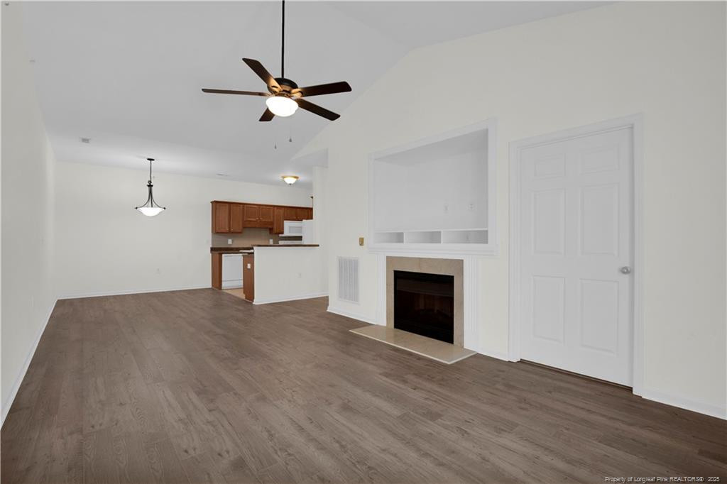 612 Marshtree Lane # 304 Property Photo 5