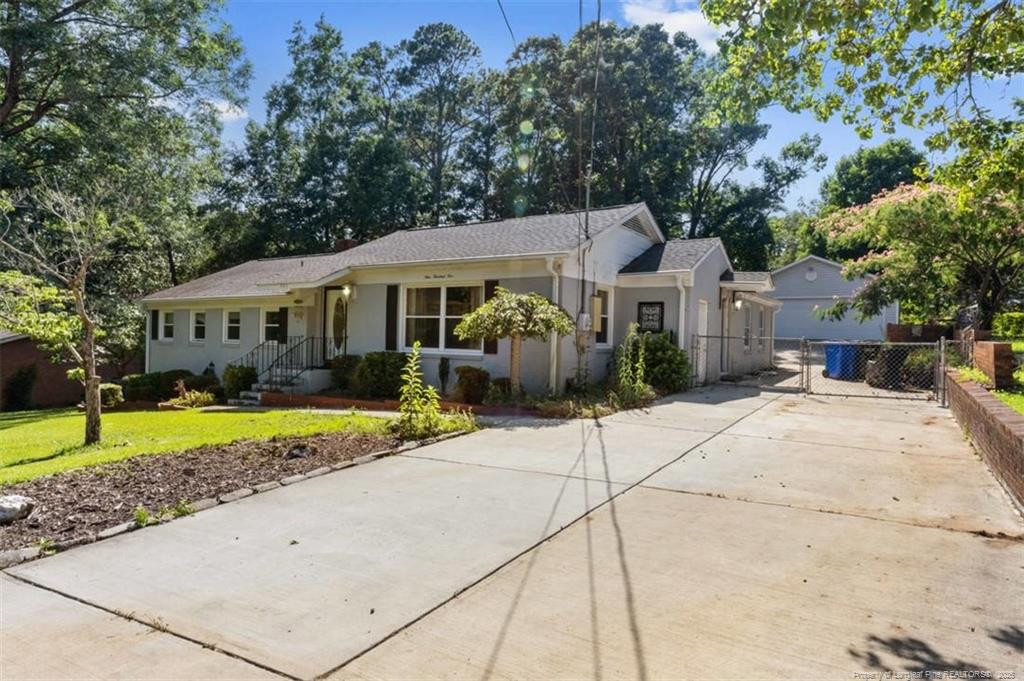 905 Brookhaven Drive Property Photo 3