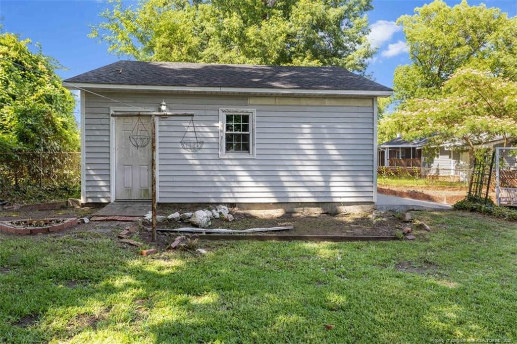 905 Brookhaven Drive Property Photo 7