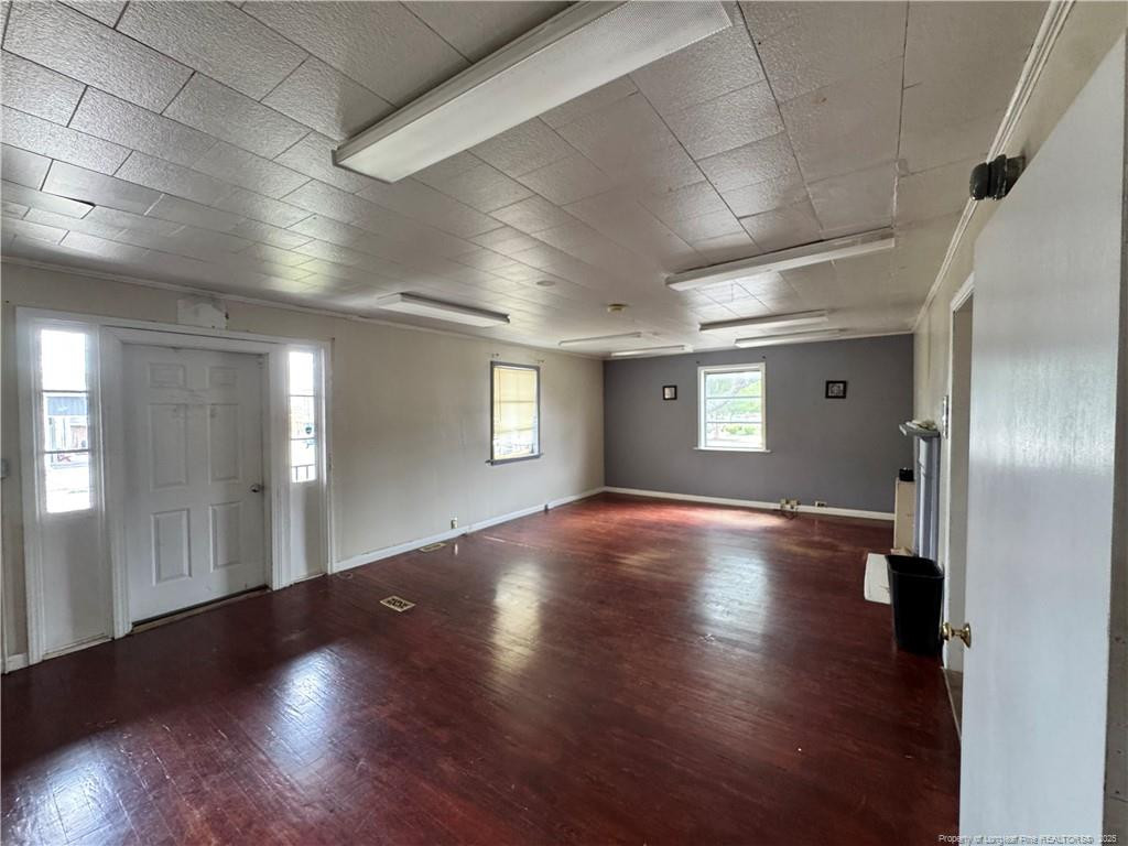 202 W Main Street W Property Photo 2