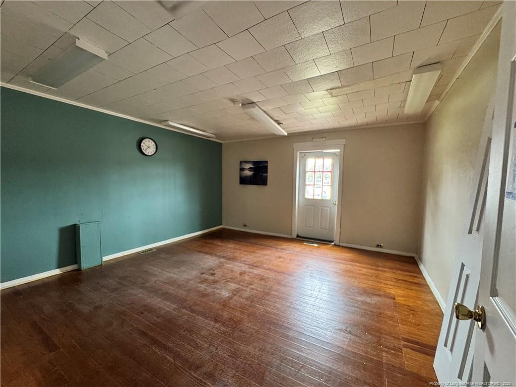 202 W Main Street W Property Photo 4