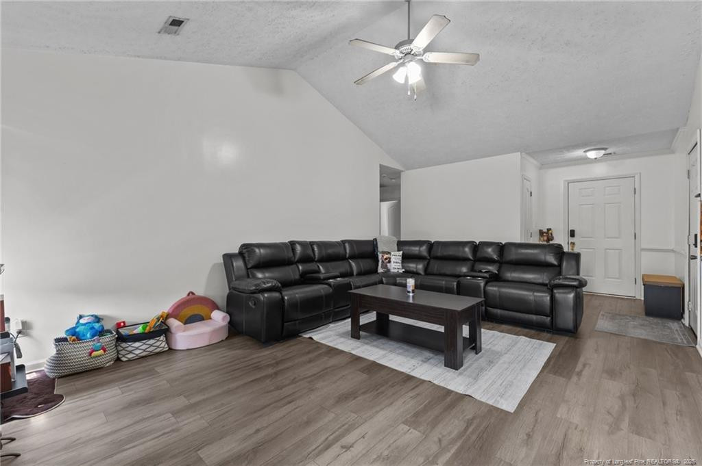 3117 Winesap Road Property Photo 6