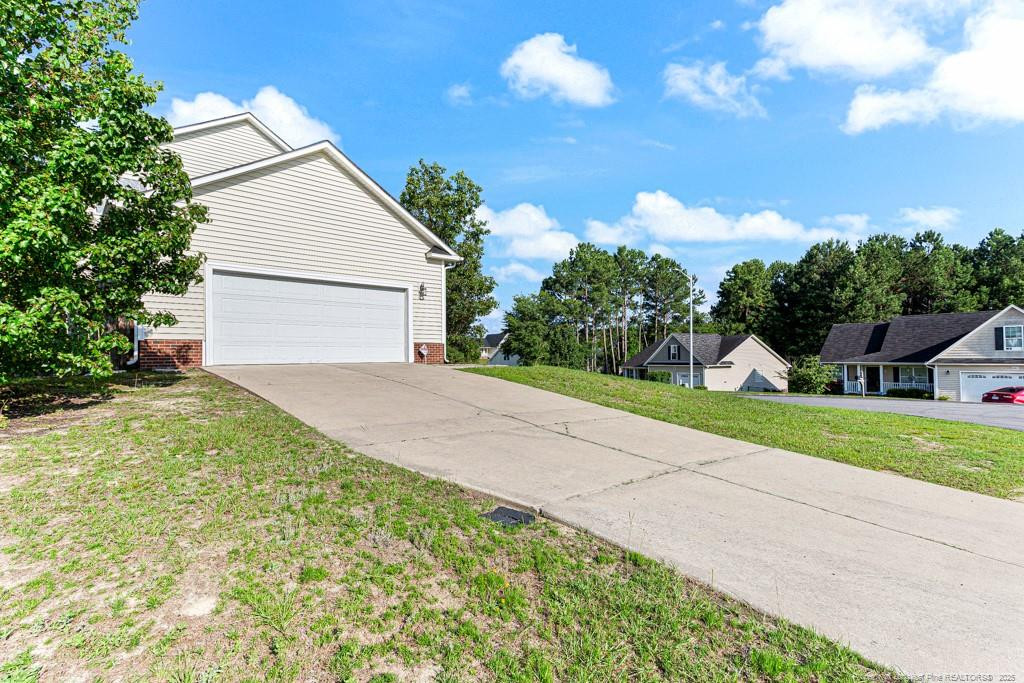 5228 Wallbrook Drive Property Photo 2