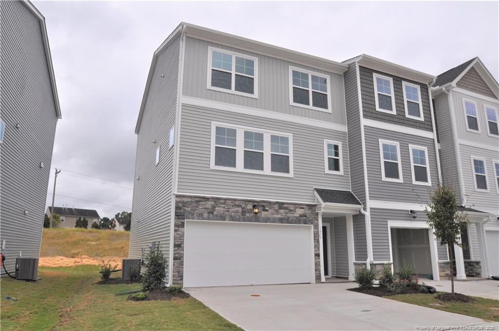1057 Shoreside Drive Property Photo 1