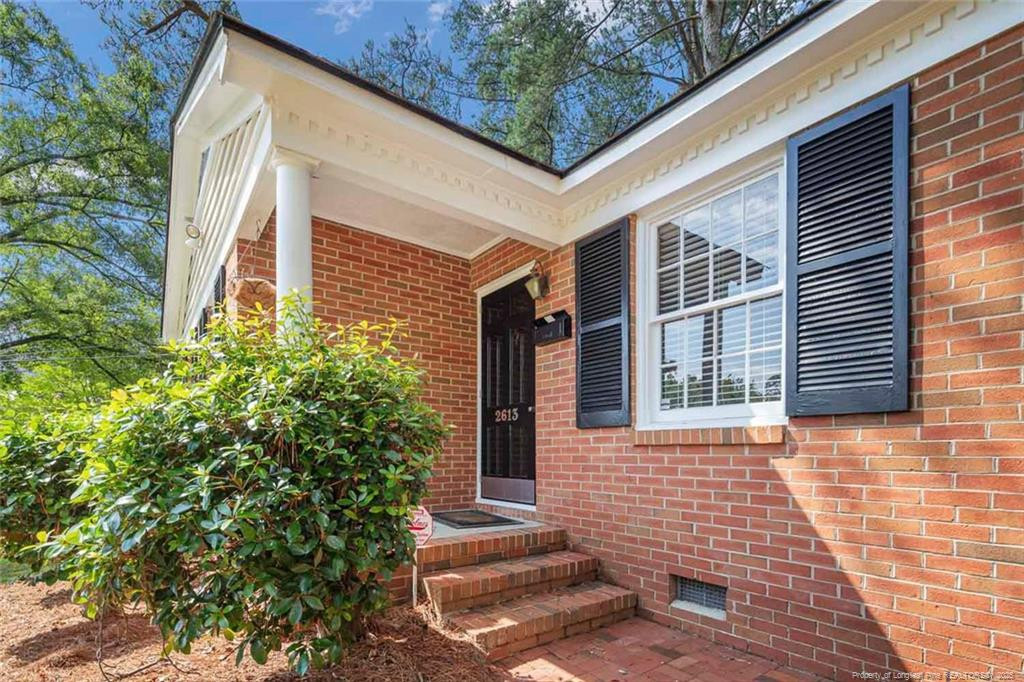 2613 N Edgewater Drive Property Photo 4
