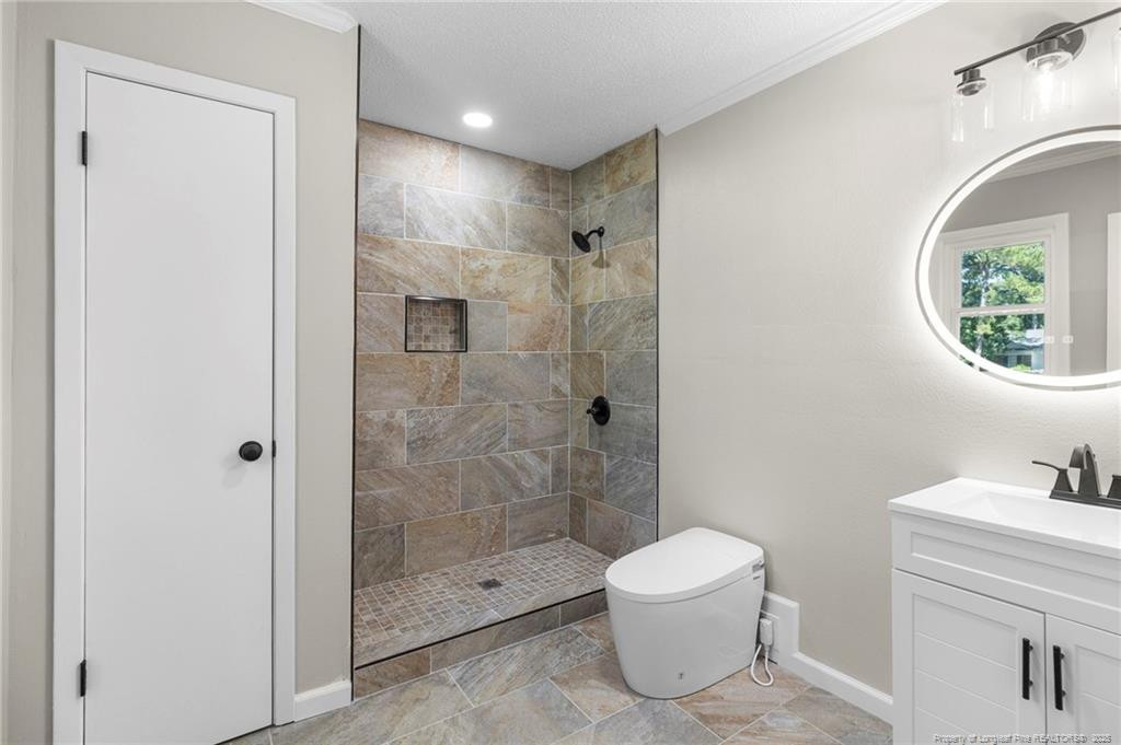 6302 Easthampton Court Property Photo 21