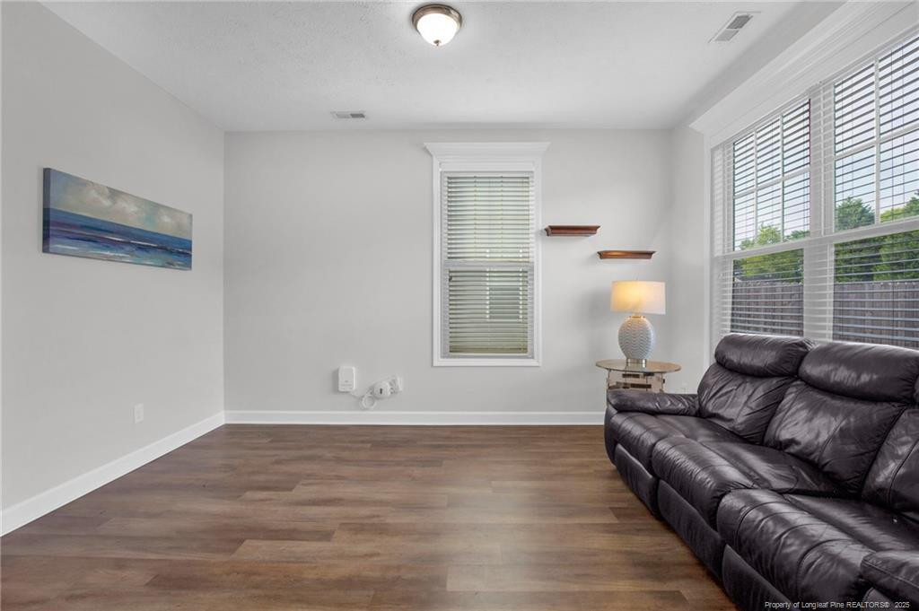2409 Crosshill Street Property Photo 12