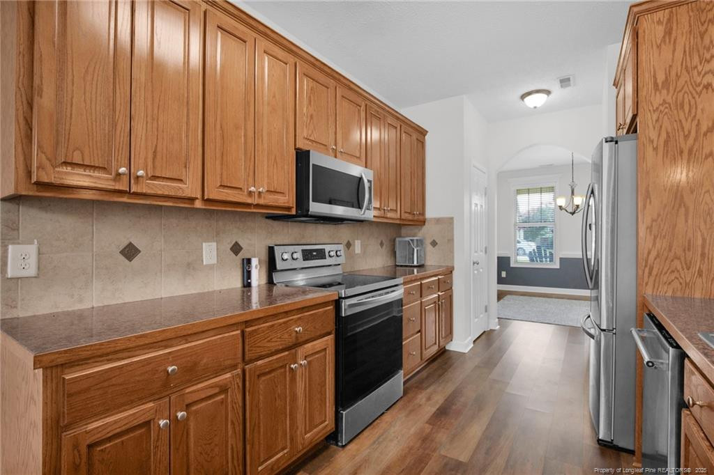2409 Crosshill Street Property Photo 16
