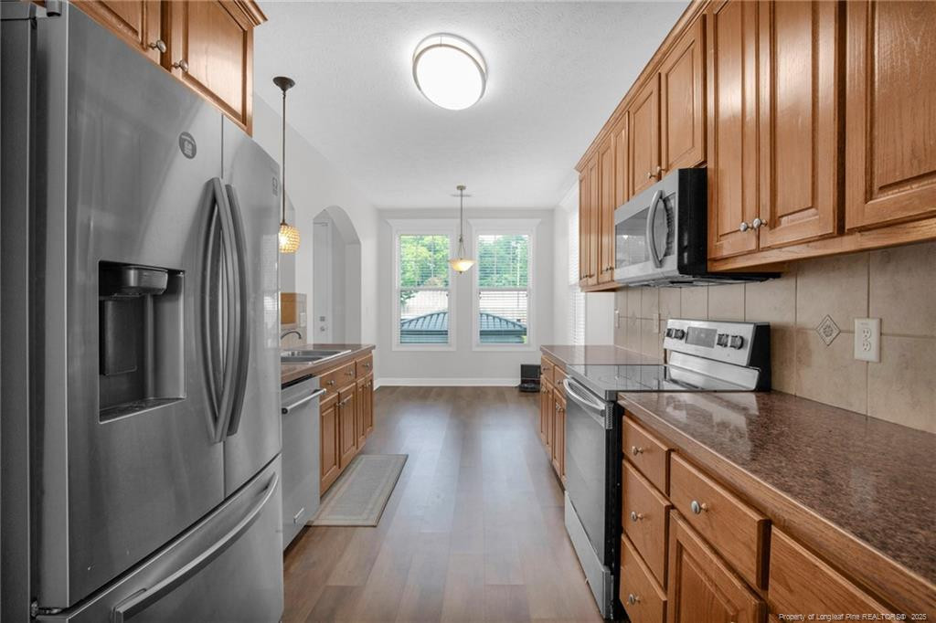 2409 Crosshill Street Property Photo 18