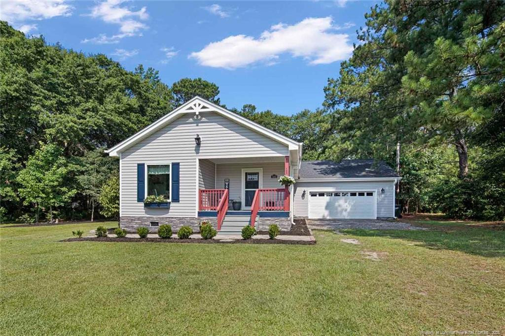 7493 Glen Raven Drive Property Photo 3