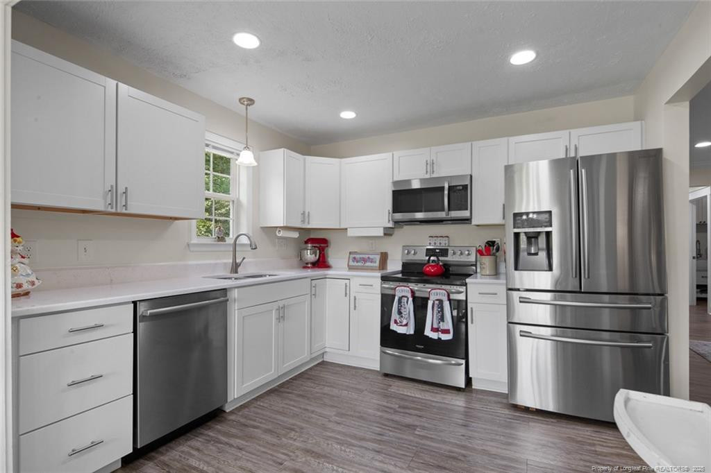7493 Glen Raven Drive Property Photo 13