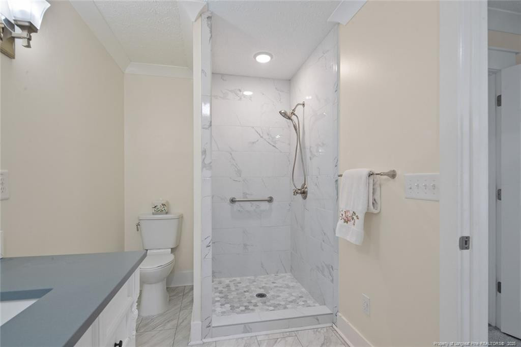 7493 Glen Raven Drive Property Photo 24