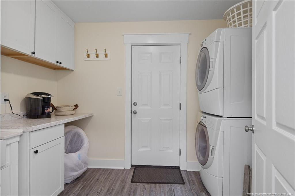 7493 Glen Raven Drive Property Photo 31