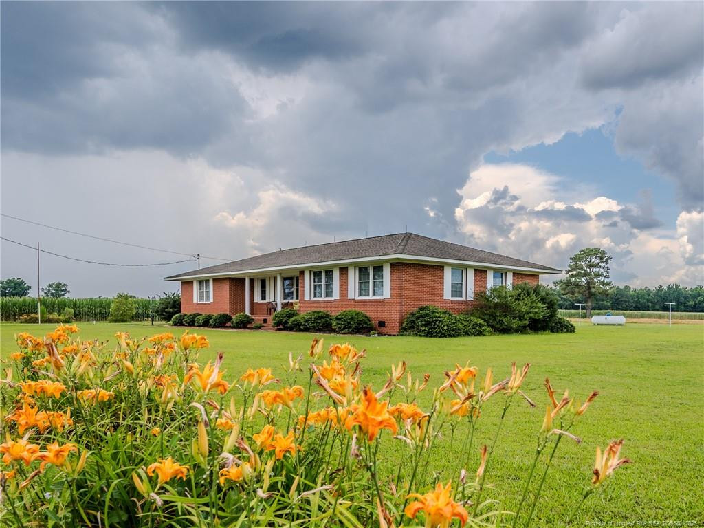 2161 Bloomingdale Road