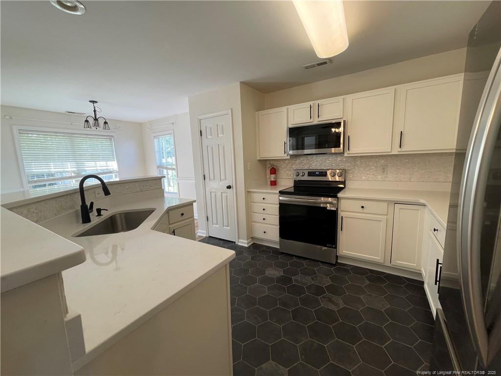 2235 Gray Goose Loop Property Photo 8