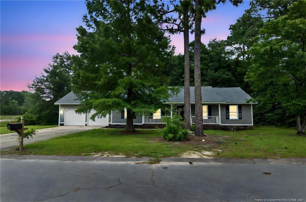 806 Eagle Landing Drive Property Photo 1