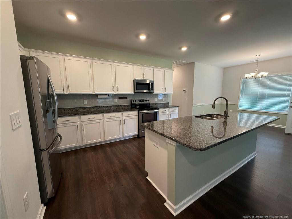 201 Crystal Drive Property Photo 6