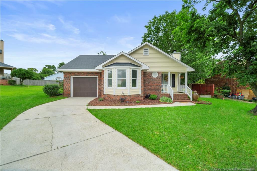 5726 Walkabout Road Property Photo 1