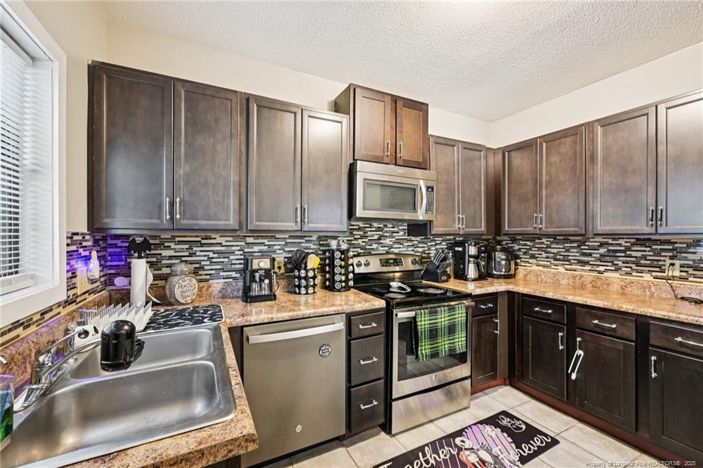 5905 Waters Edge Drive Property Photo 16