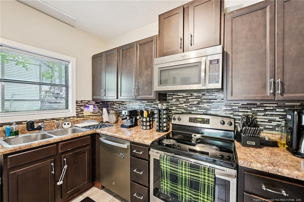 5905 Waters Edge Drive Property Photo 17