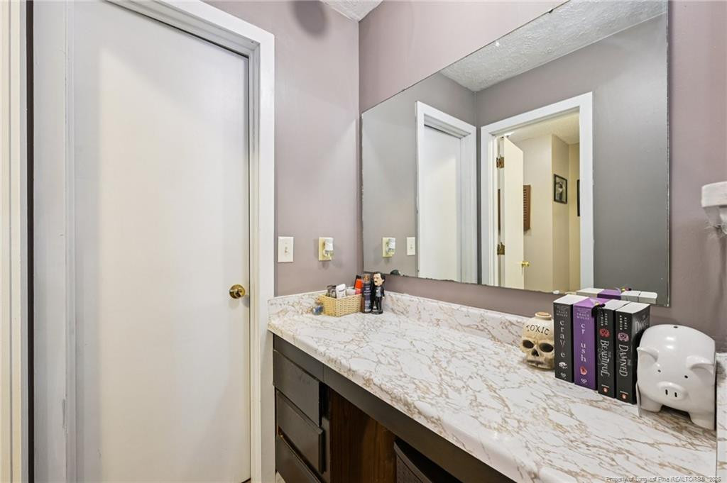 5905 Waters Edge Drive Property Photo 27