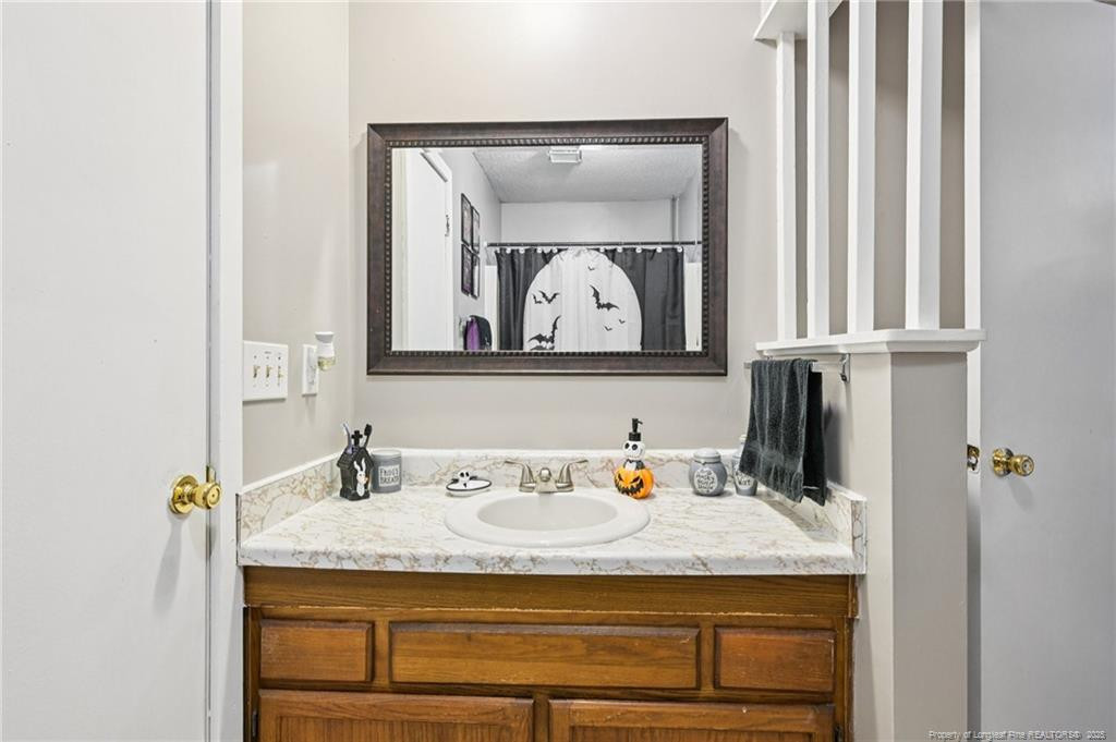5905 Waters Edge Drive Property Photo 28