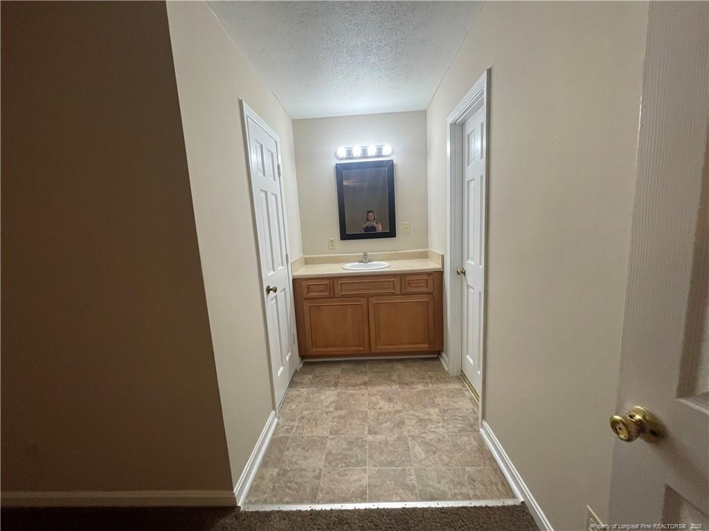3324 Gables Drive Property Photo 9