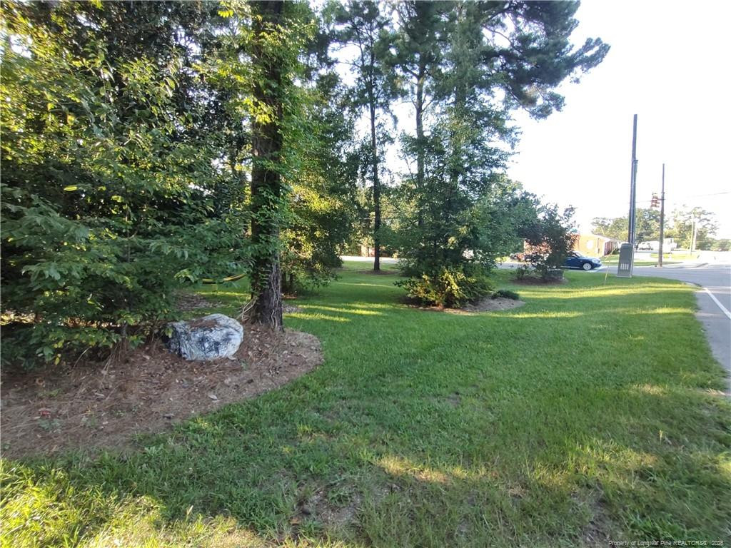 406 Courtland Drive Property Photo 2