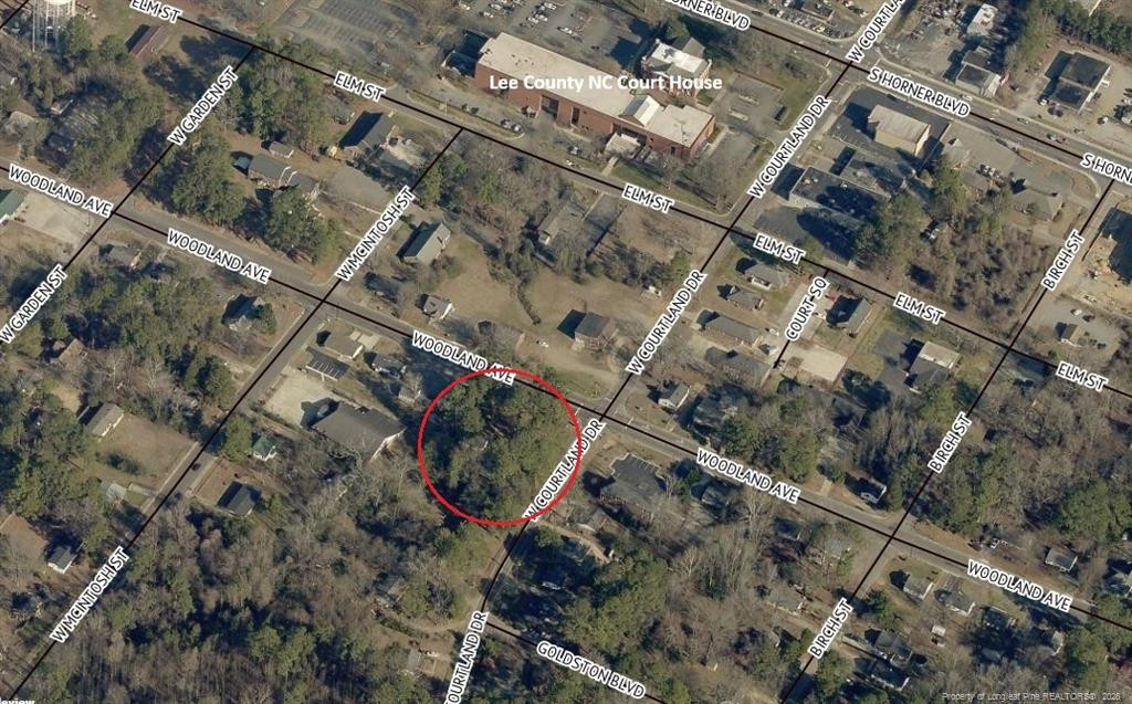406 Courtland Drive Property Photo 9