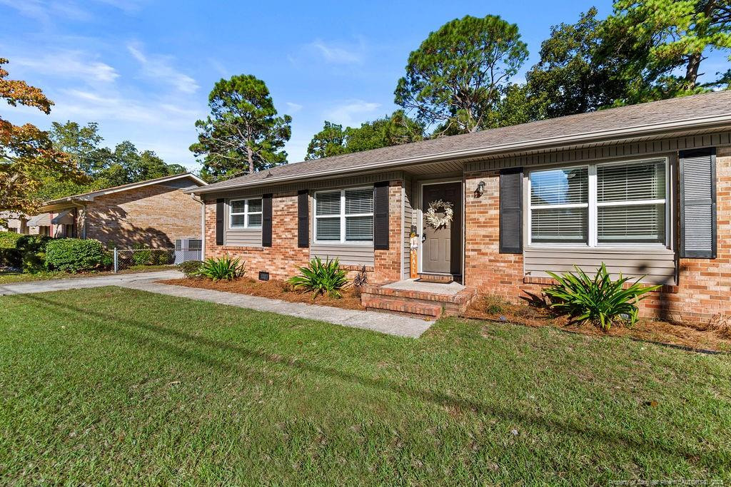 1607 Inverness Drive Property Photo 1