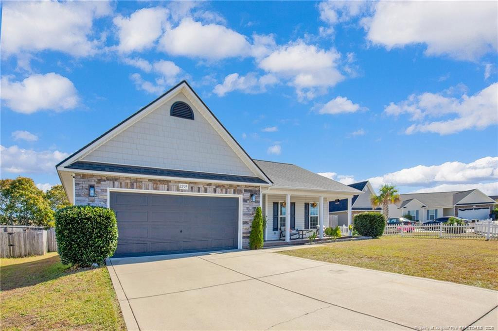 2219 Puffin Place Property Photo 2