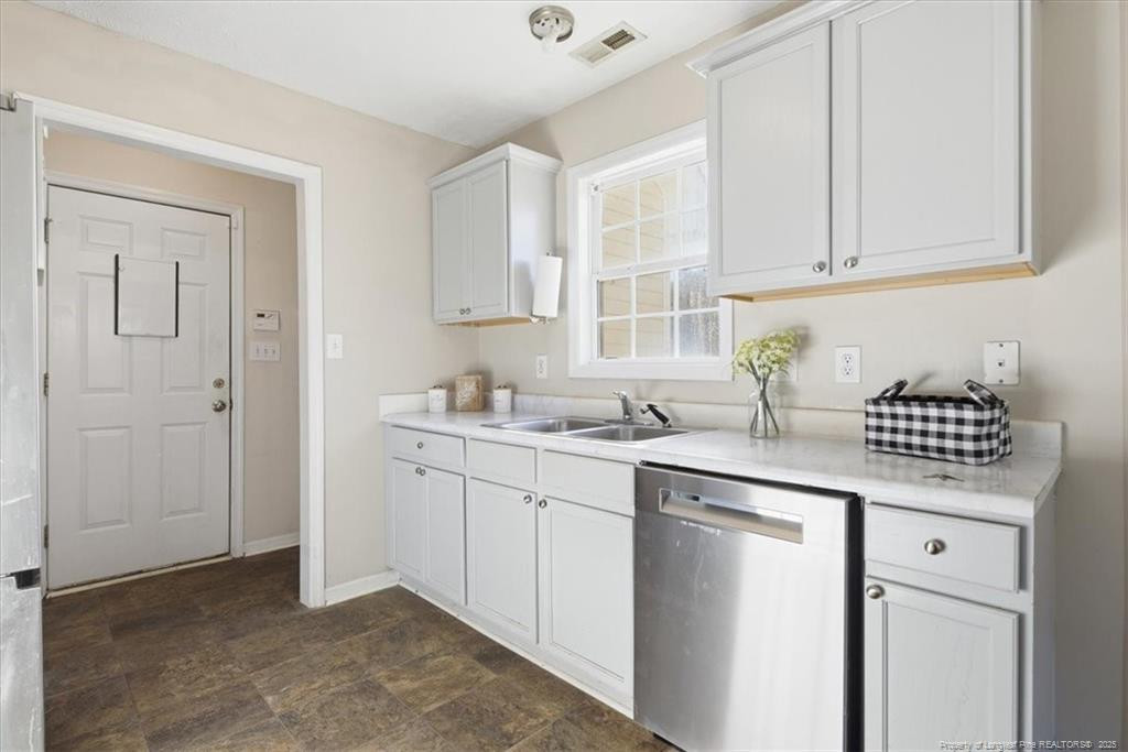 153 Rushmore Court Property Photo 11