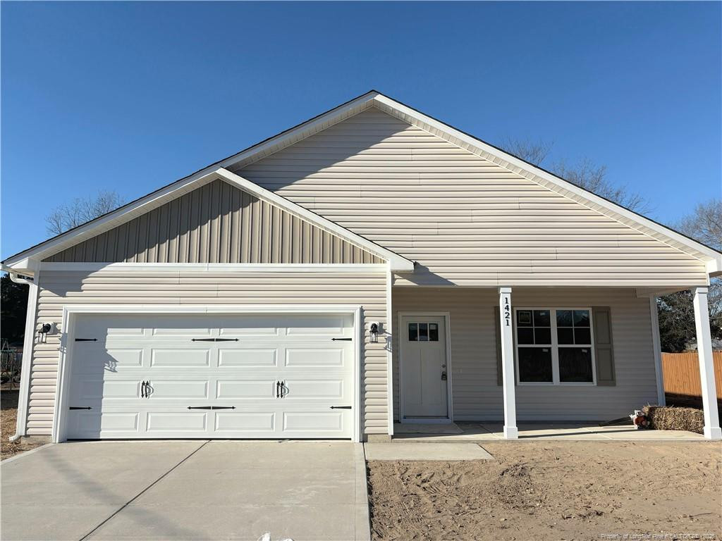 1421 Mack Street Property Photo 1