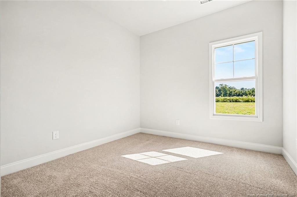 33 Evelene Way Property Photo 14