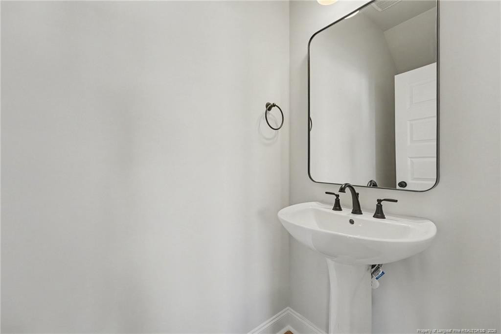 99 Evelene Way Property Photo 13