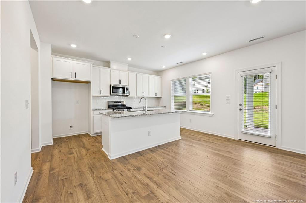 526 Claftin Street Property Photo 4