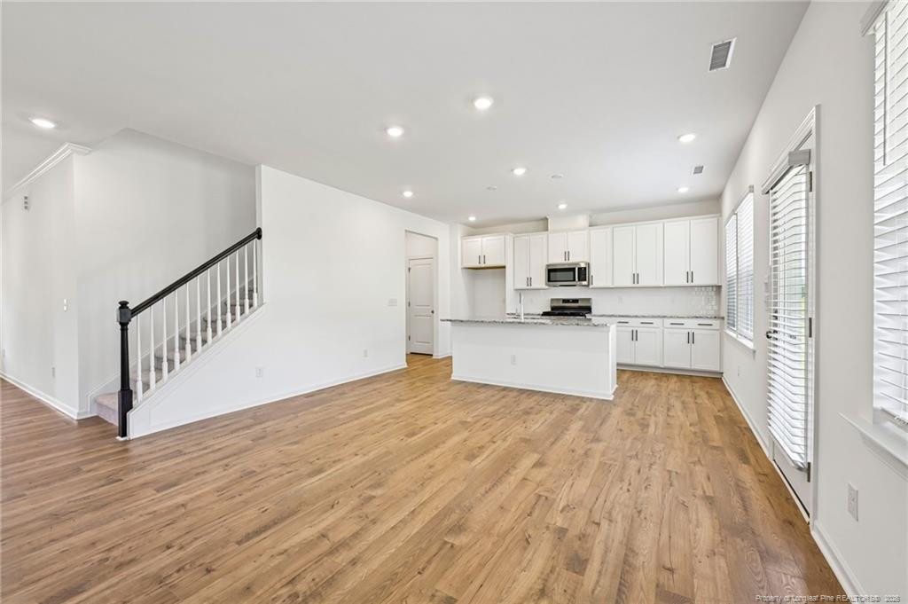 526 Claftin Street Property Photo 5