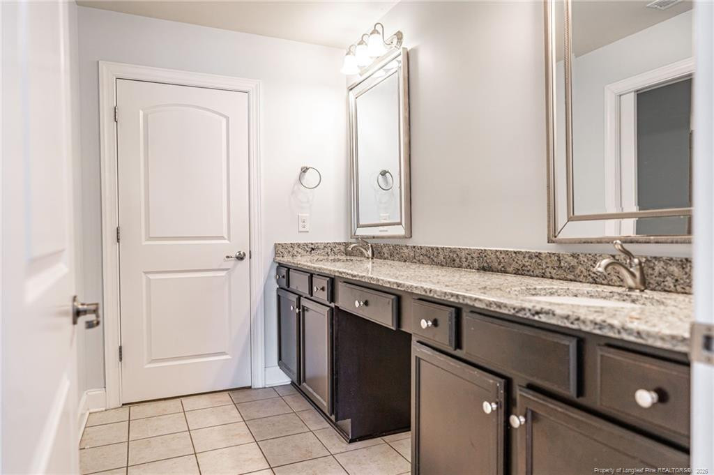 107 W Chelsea Court Property Photo 19